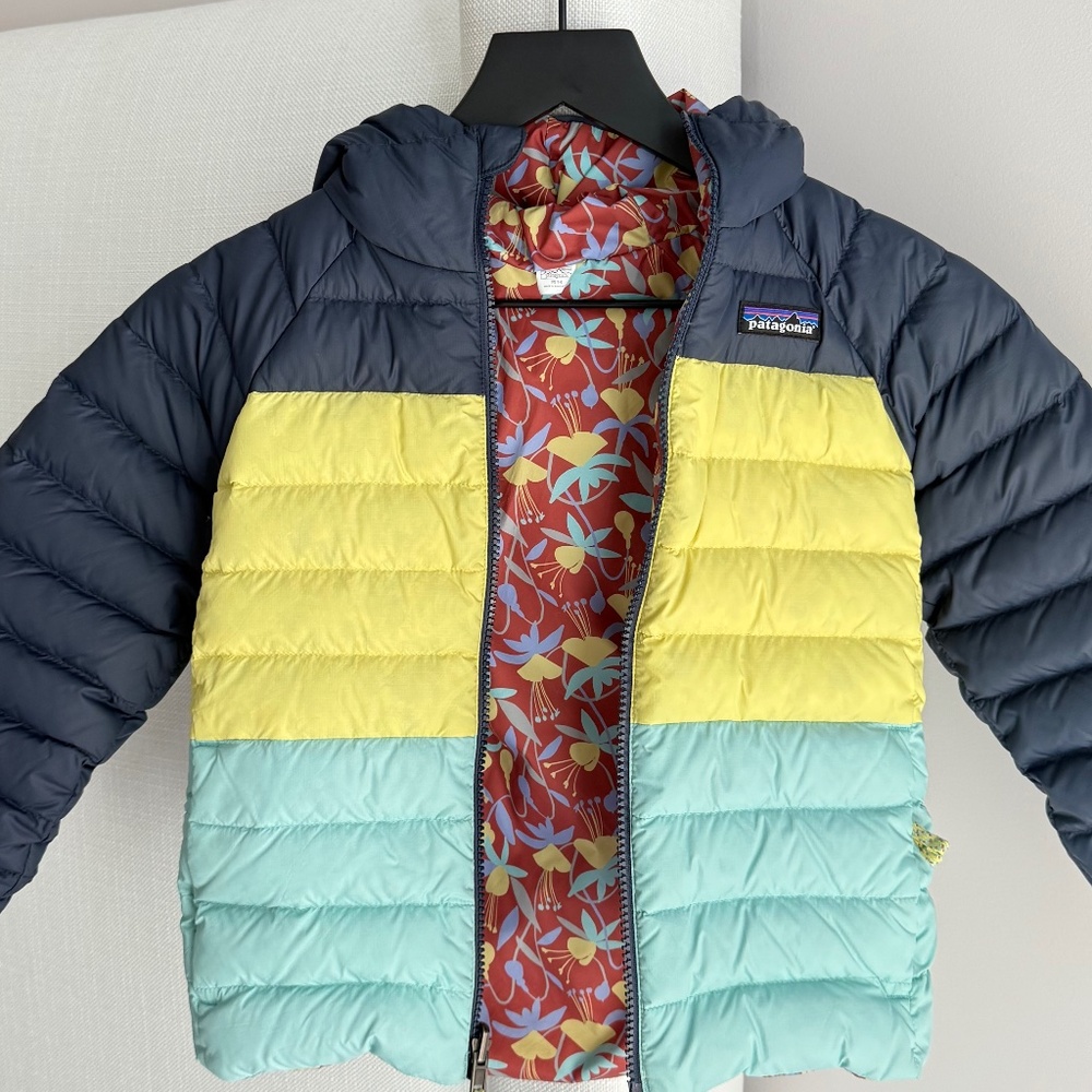 Patagonia Kids Down Sweater Hoody – XS (5–6) – Colorblock –